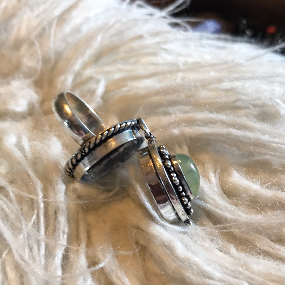 Poison / Pill Box Stash Locket Ring - Picture 2 of 8